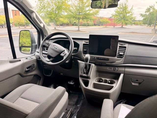 Used 2022 Ford Transit 350 XLT RWD image 19