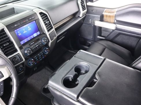 Used 2020 Ford F150 Lariat w/ Trailer Tow Package image 38