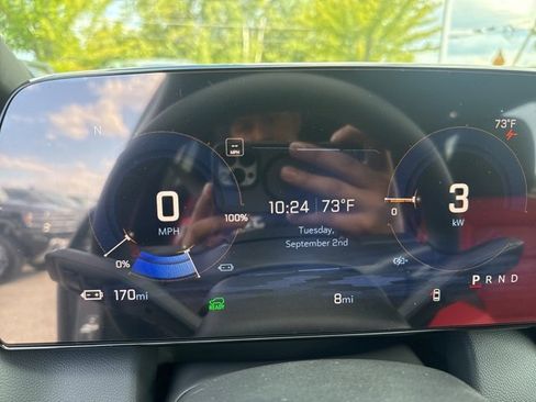 New 2025 Chevrolet Equinox EV RS w/ Convenience Package II image 13