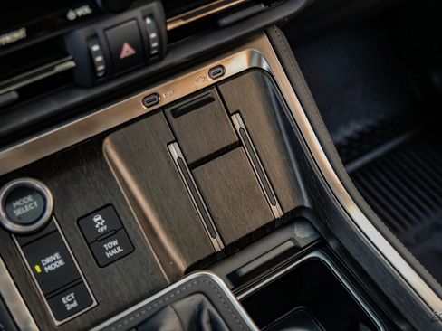 Used 2025 Lexus GX 550 image 58