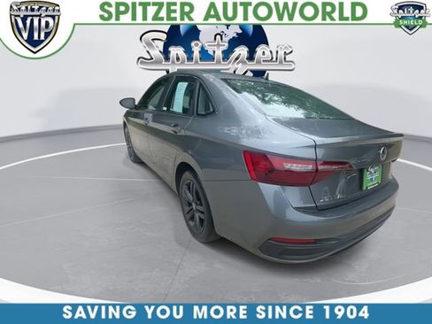 Used 2023 Volkswagen Jetta SE FWD image 7