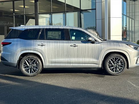 New 2026 Lexus TX 350 AWD image 3