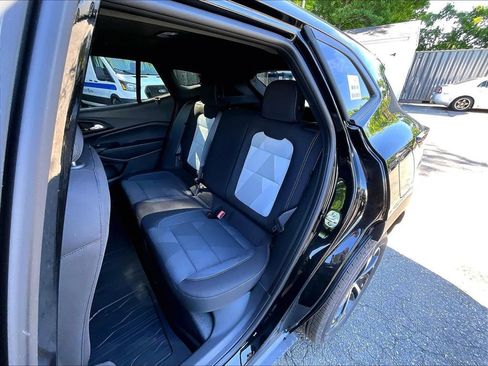 New 2026 Chevrolet Trax RS w/ Sunroof Package FWD image 15