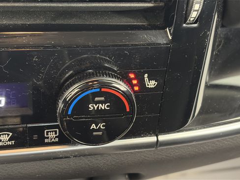 Used 2023 Nissan Rogue SL AWD/4WD image 25