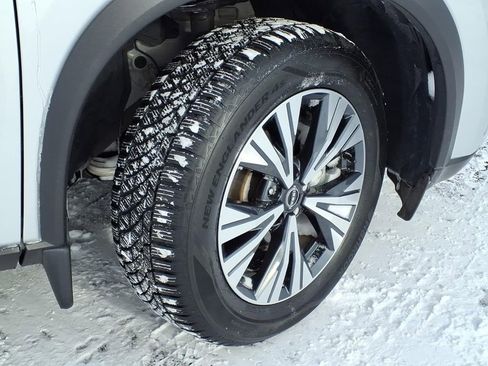 Certified 2023 Nissan Rogue SV image 4