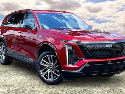 Used 2026 Cadillac Vistiq Luxury w/ LPO, Floor Liner Package
