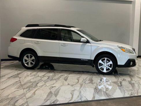 Used 2013 Subaru Outback 2.5i Limited w/ Moonroof Pkg image 6