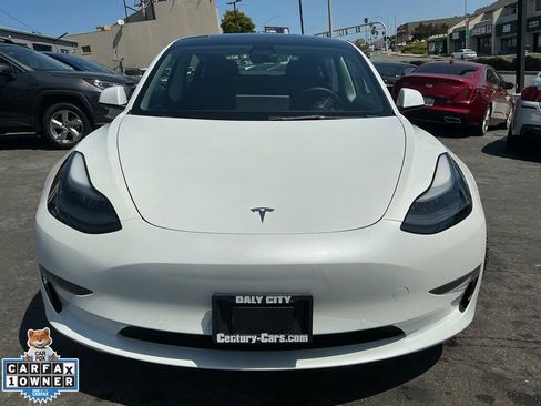 Used 2022 Tesla Model 3 RWD image 2
