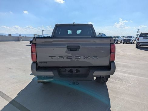 Used 2026 Toyota Tacoma TRD Off-Road AWD/4WD image 4