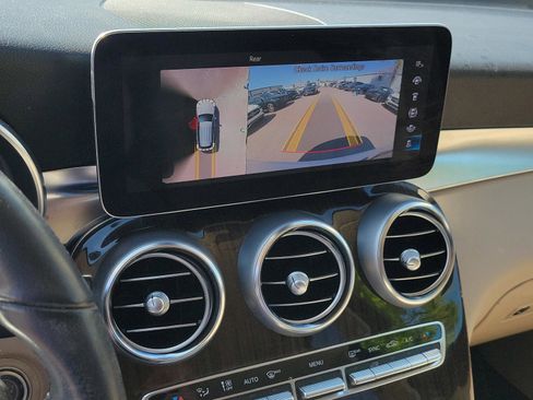 Certified 2022 Mercedes-Benz GLC 300 GLC 300 image 31