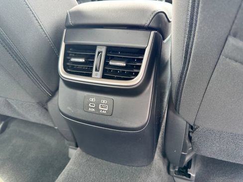 Used 2024 Subaru Legacy Premium AWD/4WD image 15