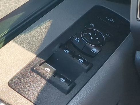 Certified 2019 Ford F250 XLT w/ XLT Premium Package image 24