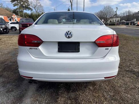 Used 2014 Volkswagen Jetta SE image 14