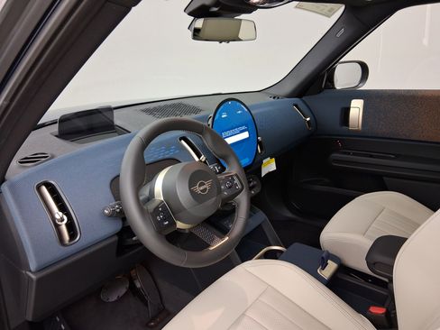 New 2026 MINI Cooper Countryman S image 2