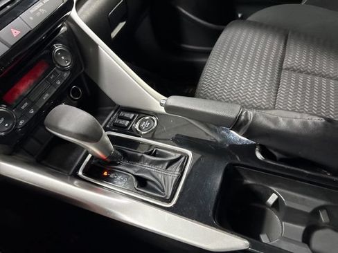 Used 2023 Mitsubishi Eclipse Cross LE AWD/4WD image 19