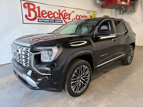 New 2026 GMC Terrain Denali w/ LPO, Floor Liner Package image 2