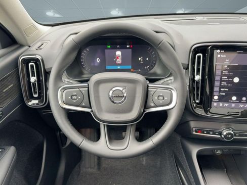 New 2026 Volvo XC40 B5 Ultra w/ Climate Package AWD/4WD image 25