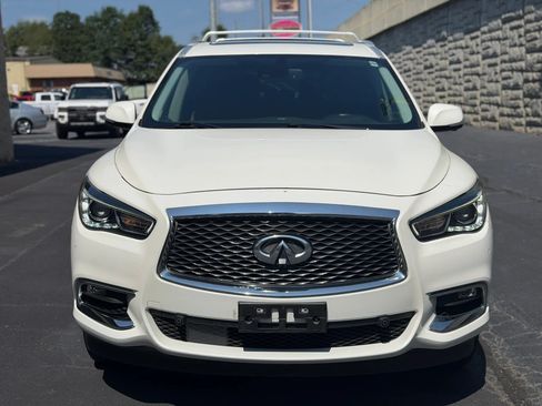 Used 2019 INFINITI QX60 Luxe w/ Sensory Package FWD image 3
