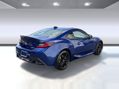 Certified 2023 Toyota GR86 Premium RWD image 9
