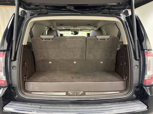 Used 2019 GMC Yukon Denali image 5