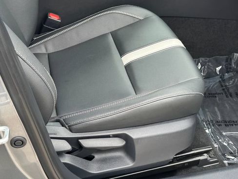Used 2025 Toyota Camry SE FWD image 10