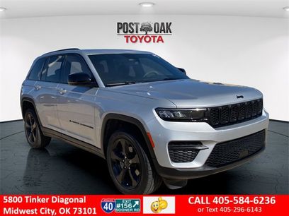 Used 2024 Jeep Grand Cherokee Altitude