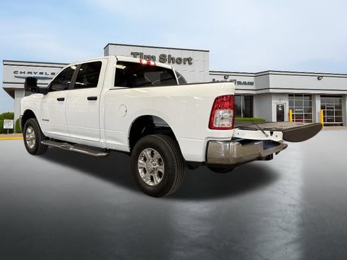 Used 2024 RAM 2500 Big Horn AWD/4WD image 13