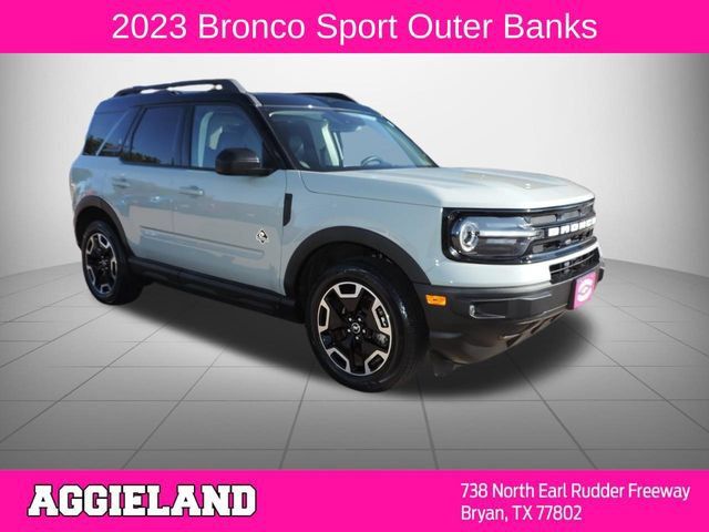 Used 2023 Ford Bronco Sport Outer Banks w/ Tech Package AWD/4WD image 1