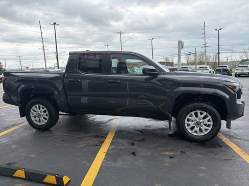 New 2026 Toyota Tacoma SR5 AWD/4WD image 8