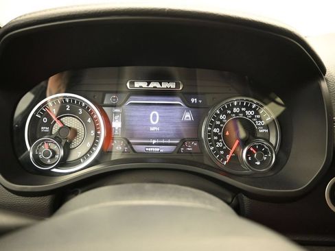 Used 2025 RAM 1500 Laramie AWD/4WD image 14