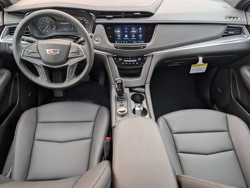 New 2026 Cadillac XT5 Luxury FWD image 17