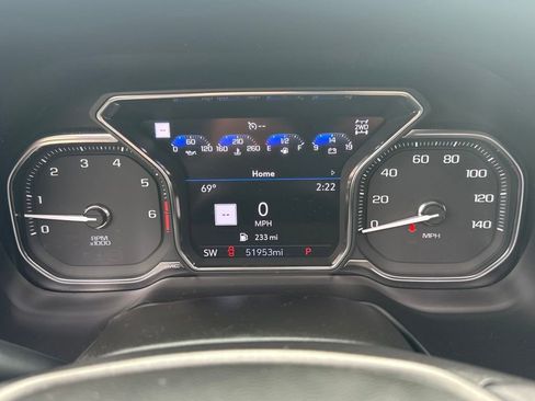 Used 2021 GMC Yukon XL AT4 w/ Rear Media and Nav Package AWD/4WD image 23