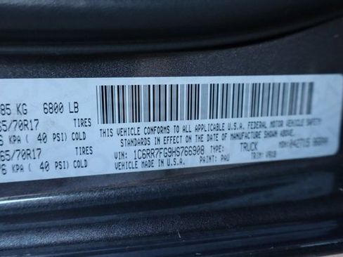 Used 2017 RAM 1500 Express image 44