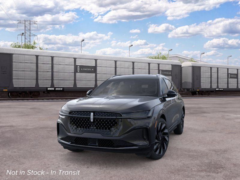 New 2026 Lincoln Nautilus Reserve AWD/4WD image 2