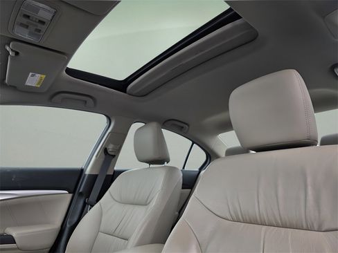 Used 2015 Honda Civic EX-L image 18