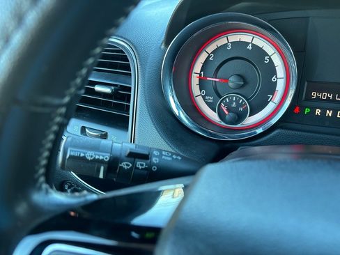 Used 2017 Dodge Grand Caravan SXT image 22