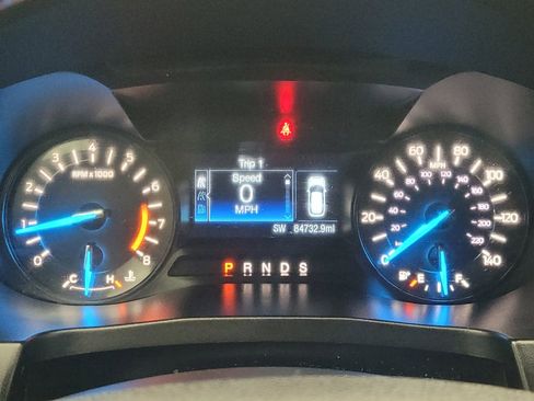 Used 2018 Ford Explorer XLT FWD image 23