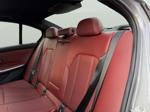 Used 2023 BMW 330i xDrive Sedan w/ Premium Package image 38