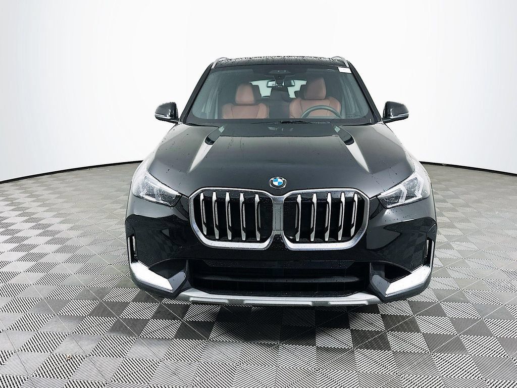 Used 2026 BMW X1 xDrive28i w/ Technology Package AWD/4WD image 3