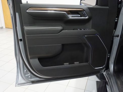 Used 2024 Chevrolet Silverado 1500 LT image 22