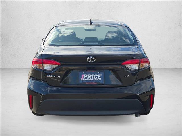 Used 2025 Toyota Corolla LE FWD image 7