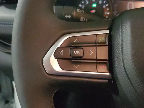 Used 2026 Jeep Compass Latitude AWD/4WD image 28