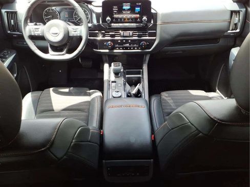 Used 2024 Nissan Pathfinder Rock Creek AWD/4WD image 9