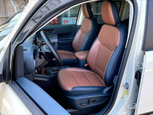 Certified 2024 Ford Maverick Lariat image 8