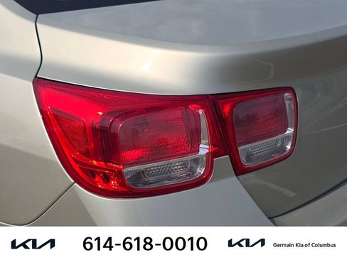 Used 2016 Chevrolet Malibu LT FWD image 16