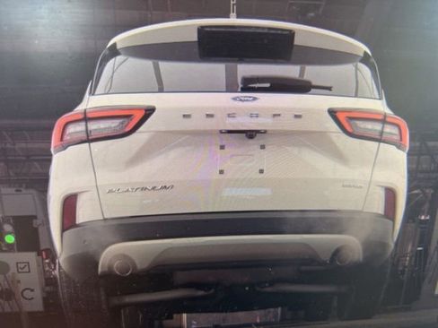 Used 2023 Ford Escape Platinum image 15