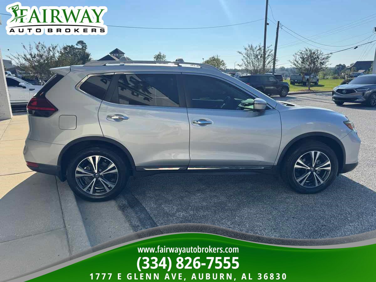 Used 2018 Nissan Rogue SL w/ Premium Package FWD image 5