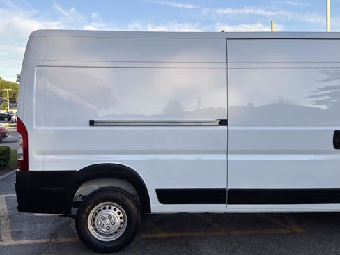 Used 2025 RAM ProMaster 2500 w/ Convenience Group FWD image 14