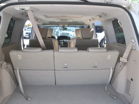 Used 2012 Nissan Quest LE w/ Value Cargo Pkg image 34