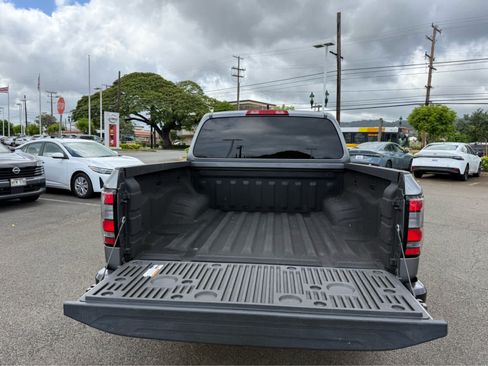 Used 2024 Nissan Frontier S w/ S Utility Package RWD image 11